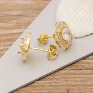Cz Stones Stud Earrings